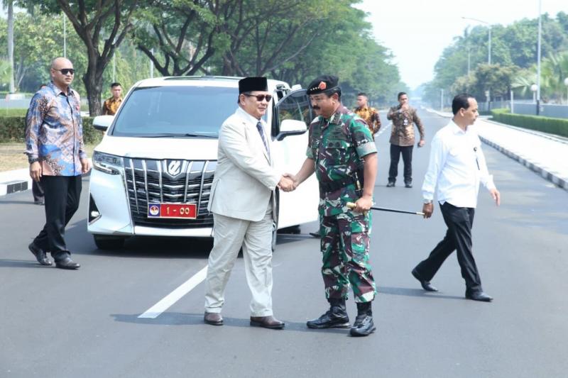 Prabowo Tak Ambil Gaji dan Tak Gunakan Mobil Dinas Menhan